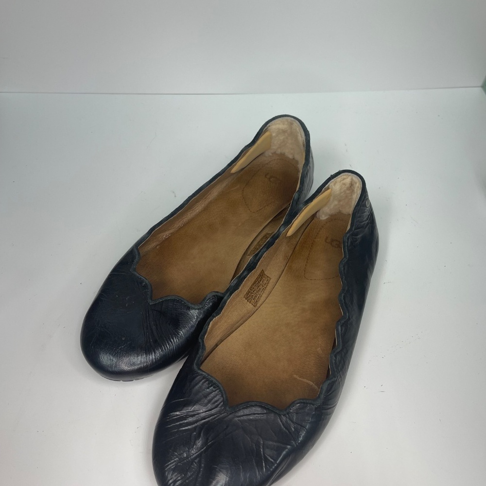 UGG Leather Ballet Flats Women’s Size 10 Black Comfort Shoes - Picture 2 of 8